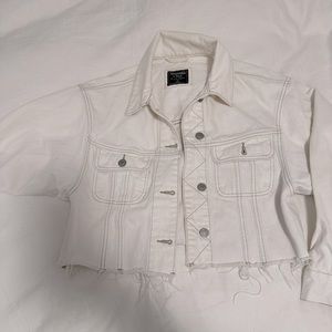 ABERCROMBIE crop denim jacket